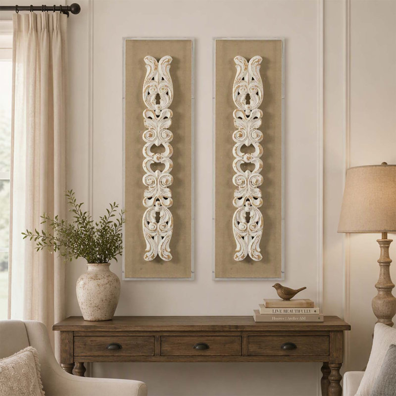 Ensemble de décorations murales en bois à volutes tridimensionnelles, blanc délavé antique, pour une touche de style traditionnel.