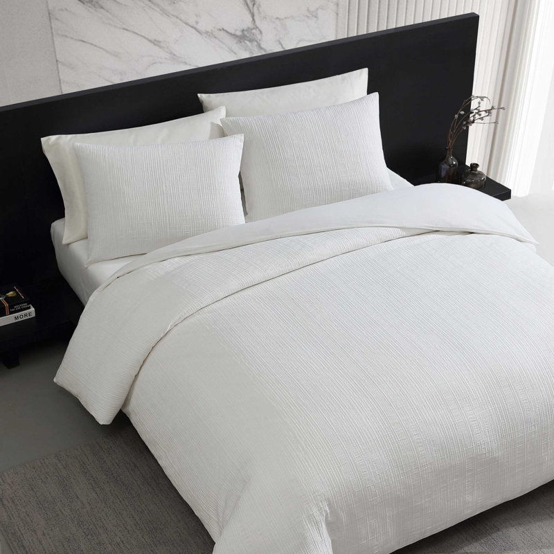 Vera Wang Bark Texture White Cotton Duvet Cover Set, King Duvet Cover + 2 King Shams