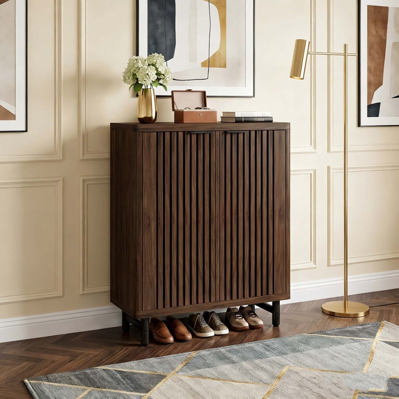Range-chaussures en bois avec portes à persiennes et tablettes réglables, Noyer foncé