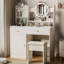 Meuble-lavabo blanc avec miroir et lumières