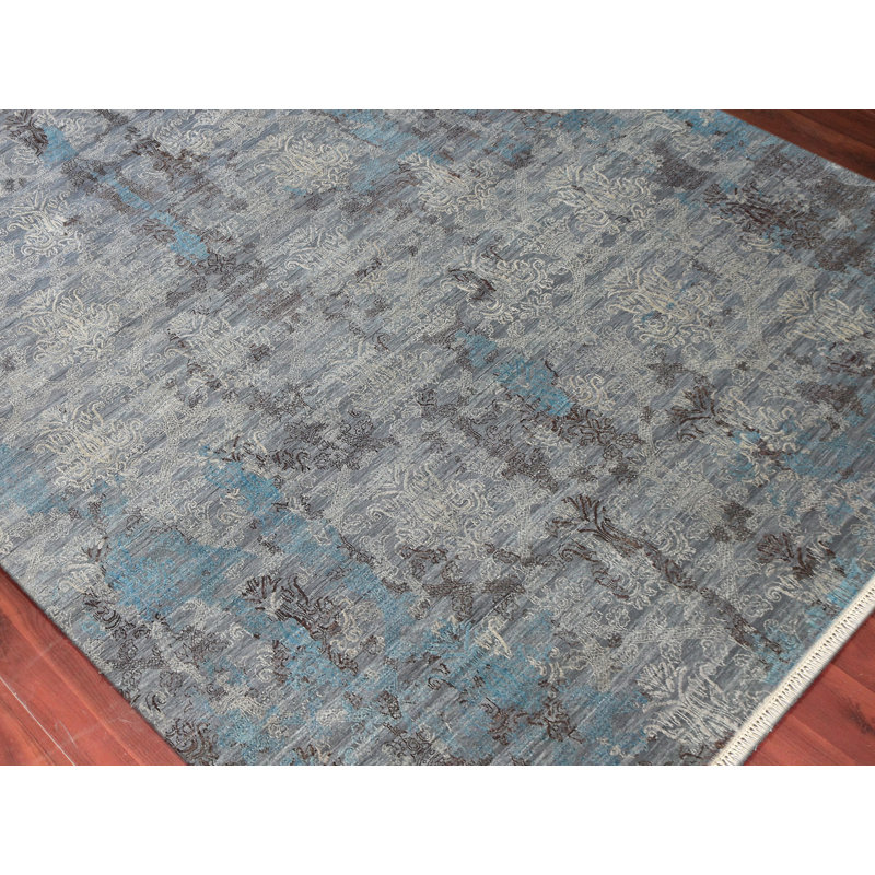 Pearl Oriental Area Rug in Gray, Rectangle 8' x 10'