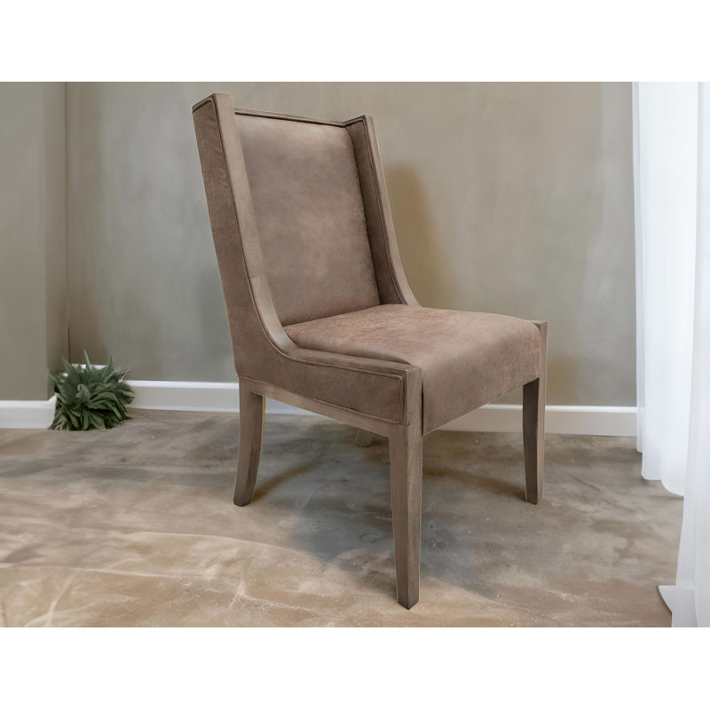 Chaises avec revêtement