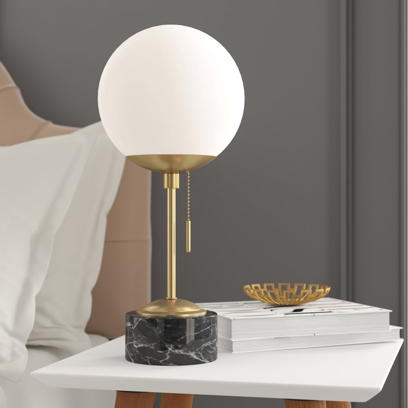 Lampe de table 18 po Tariq, Laiton noir