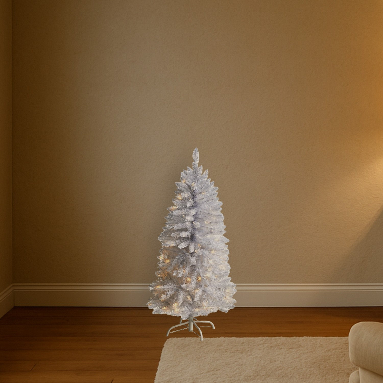 Lighted Artificial Christmas Tree, 4'