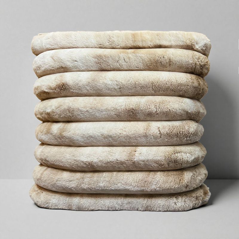 Coussin à poils longs moelleux 2X2 Ft, Beige