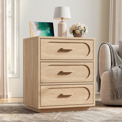 Table de chevet avec station de charge, table de bout moderne de 21,7 po avec rangement à 3 tiroirs et base unique pour chambre à coucher, salon, noyer