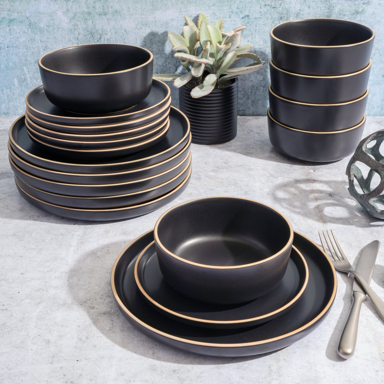 Holiday Porcelain Dinnerware Set, Black