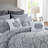 Comforter-672885306