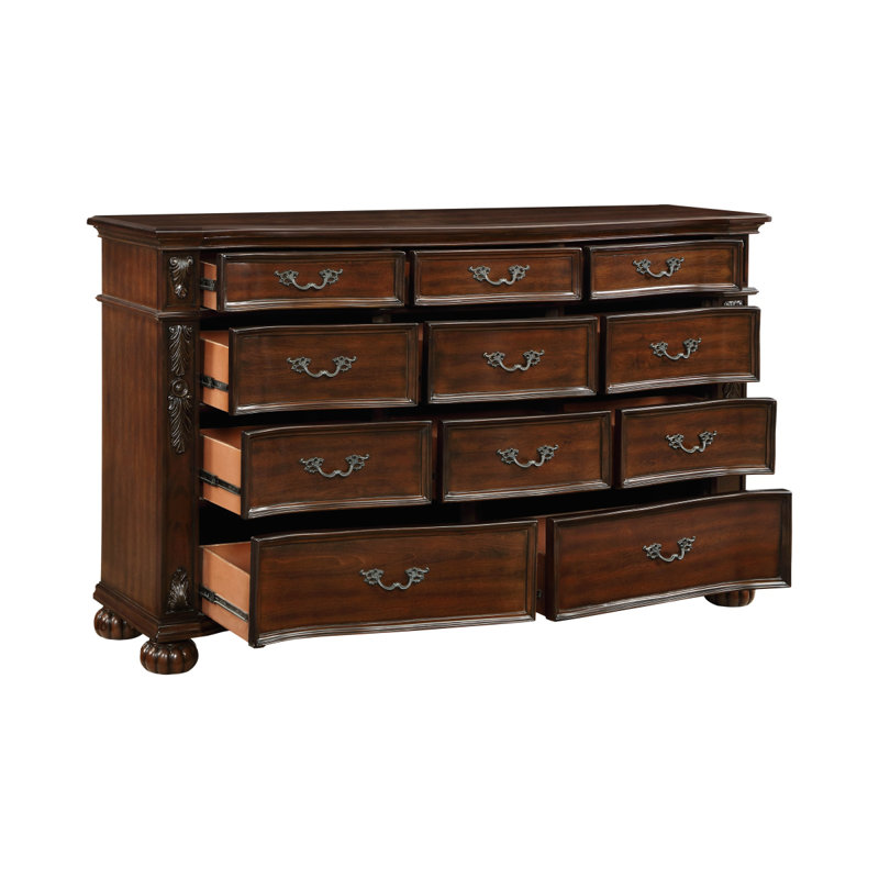 Commode 11 tiroirs avec finition cerisier pour chambre à coucher formelle
