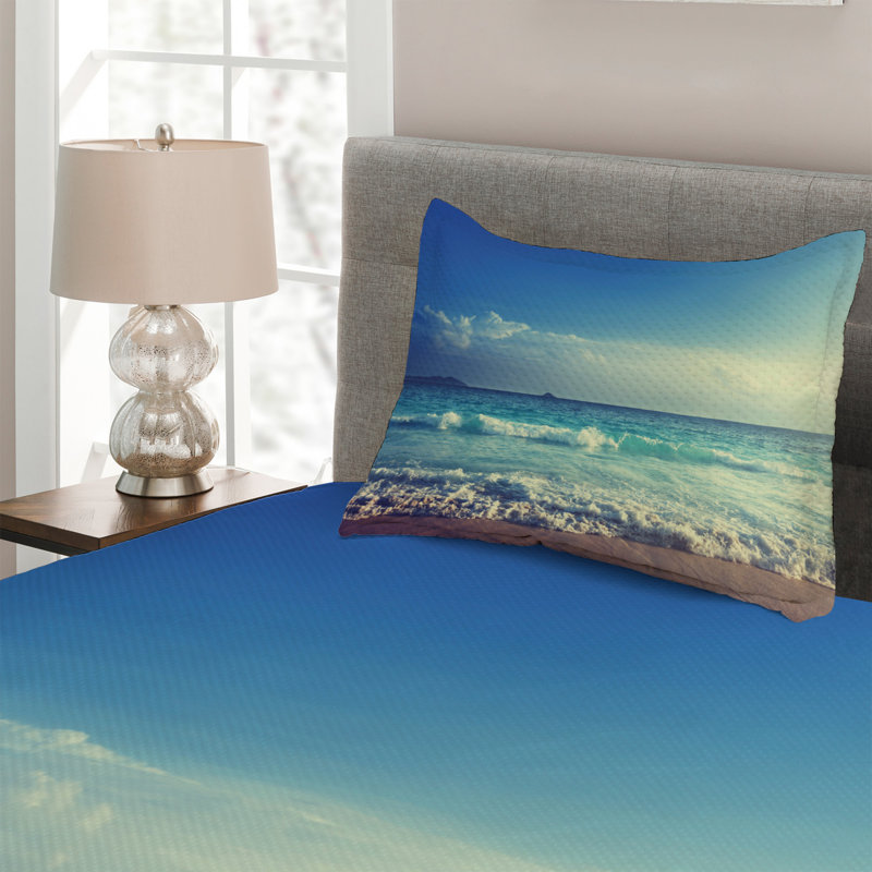 Hypnotic Coastal Polyester Coverlet, Twin Bedspread + 1 Sham