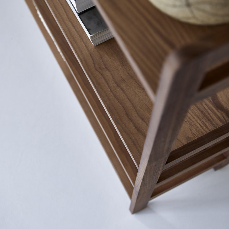 Esmée 43.31'' W Solid Wood Console Table