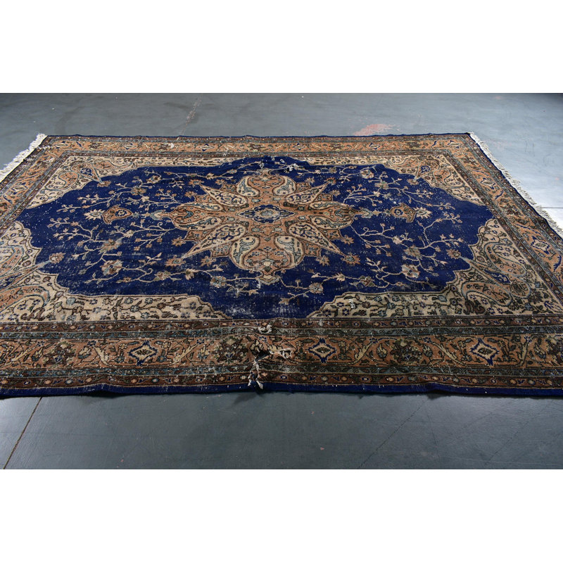 Tapis turc antique en laine fabriqué à la main pour un élégant décor de salon