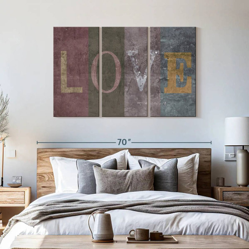 Impression sur toile, "Love sign", H 57 po x l 36 po x P 1,25 po