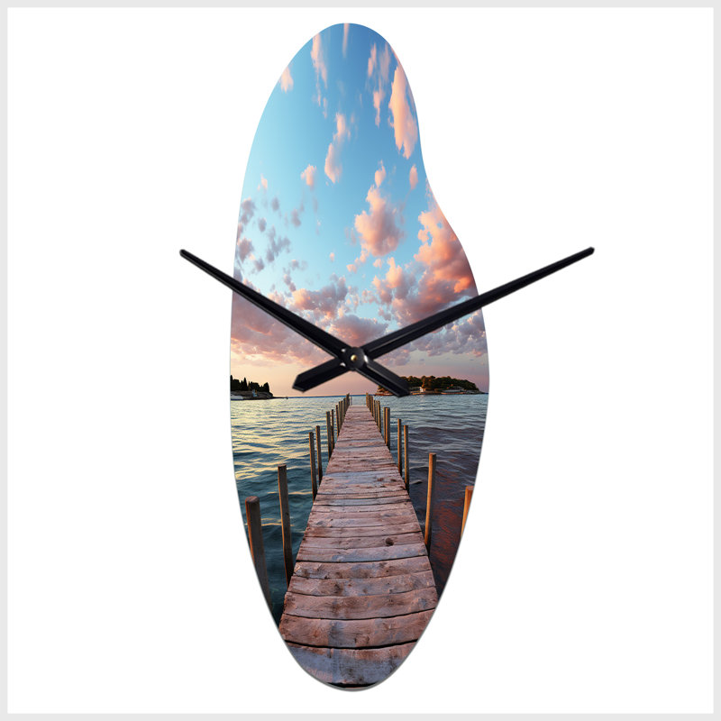 Horloge murale incurvée asymétrique Pier, Dock Tranquil I - Pier, Médium