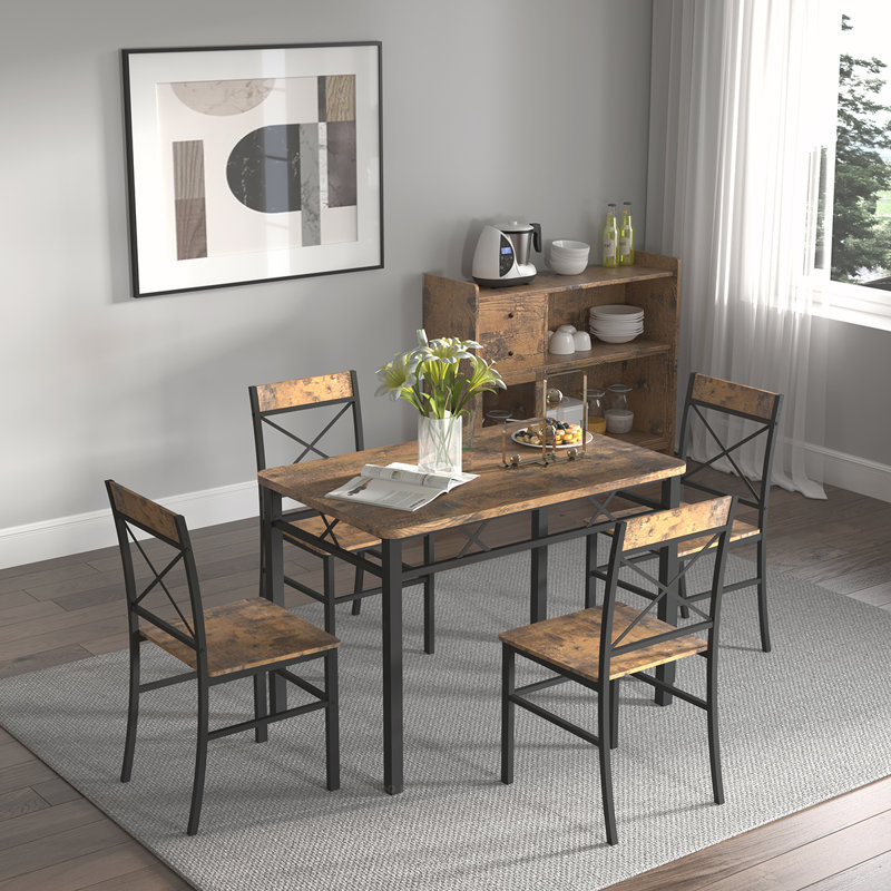 Ensemble repas polyvalent et rustique pour des espaces compacts, améliorant l'expérience culinaire