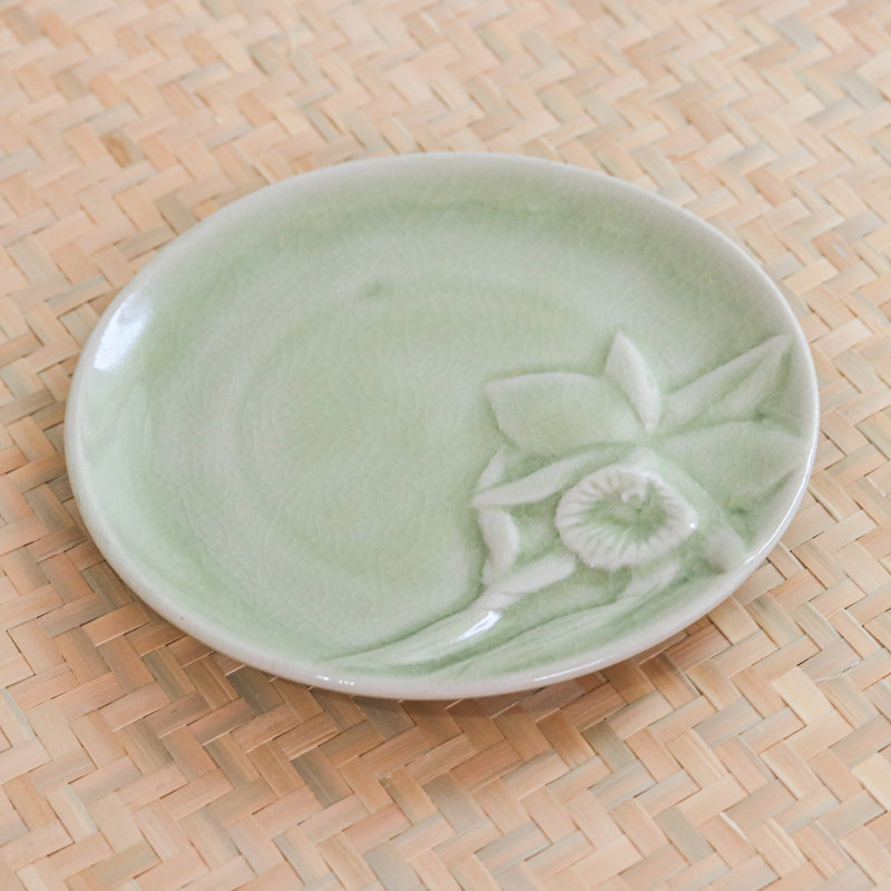 Assiette à dessert en céramique Red Barrel Studio® Lanna Orchid Celadon