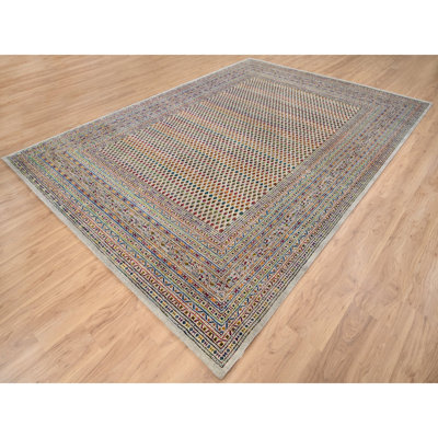 Tapis Sarouk beige noué à la main 8 pi 8 po x 12 pi 2 po inspiré d'un motif oriental répétitif en laine et en soie Sari F8D6A7A970B840EBB20B16640DA3C661