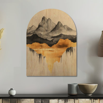 Décoration murale arquée en bois Mountain Mirage in Ink and Gold I
