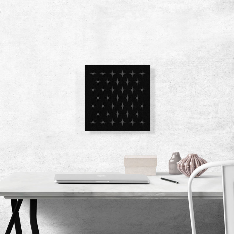 «Mid-Century Modern Array of Grey Stars», impression sur toile tendue, H 12 po x l 12 po x P 0,75 po