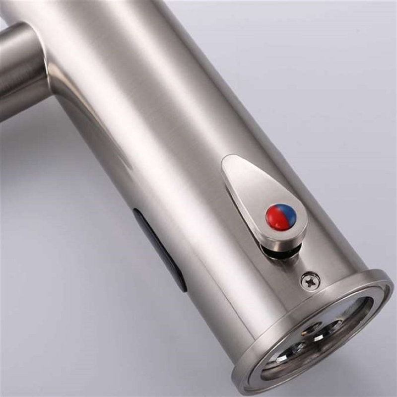Robinet commercial sans contact à capteur AC / DC BathSelect - Finition chrome poli, robinet d'évier à mains libres à infrarouge