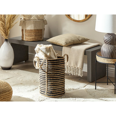 Korb aus Jute