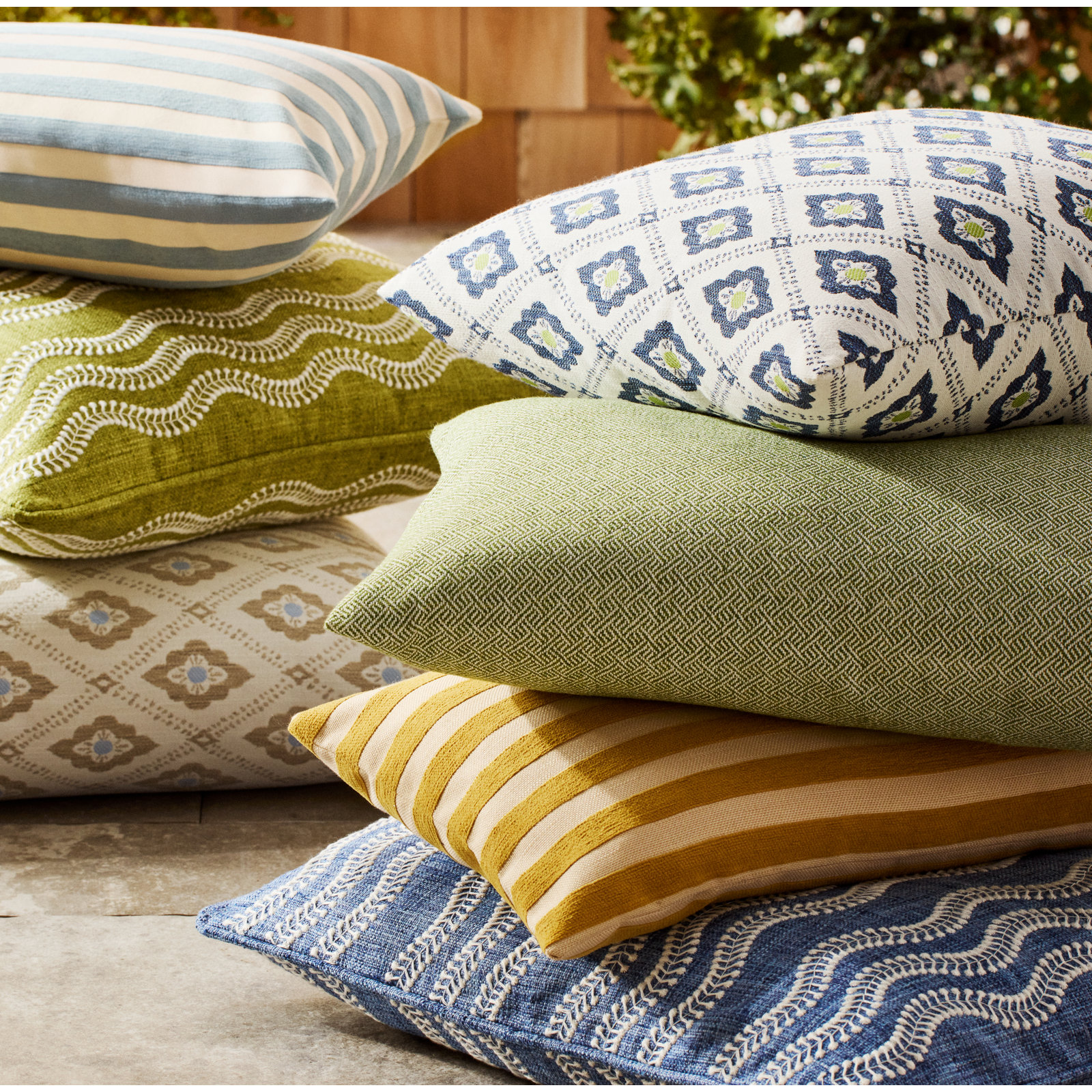 Liza Pillow Cover & Insert Square in Blue/Green/White, 16" x 16"