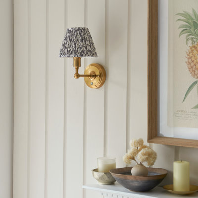 Burley LED Rechargeable and Leaf 16cm peachy keen shade Wall Light
