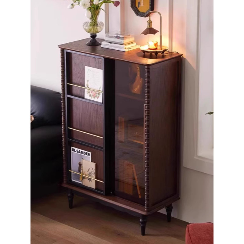 Bibliothèque rétro de style français avec portes en verre pour le rangement