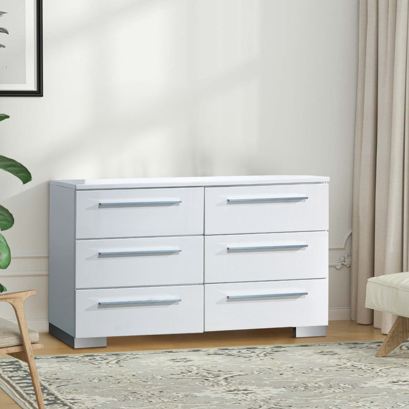 Uland 63'' W 6 - Drawer Dresser