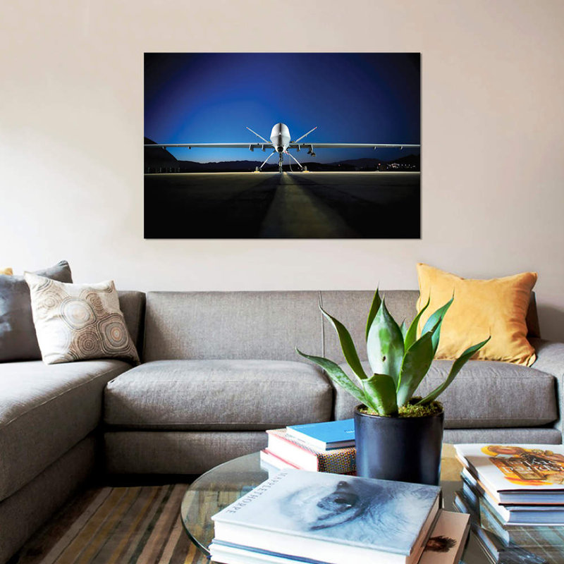 « an mq-9-reaping on the flight line », reproduction d’impression sur toile, H 12 po x l 18 po x P 1,5 po, Toile tendue