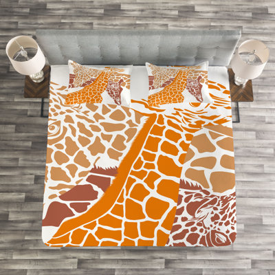 Giraffe Bedspread Set with Shams