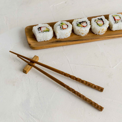 Chiku chiseled chopsticks