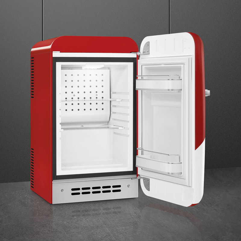 Fab5 Canadian Flag Minibar Fridge