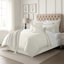 Ensemble de couvre-lit crème et 2 taies décoratives Larkspur-120659527