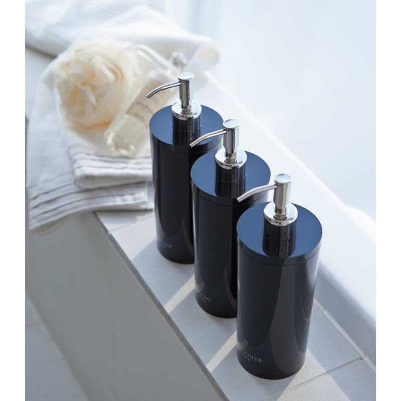 Yamazaki Home Conditioner Distributeur - Pompe à bouteille contemporaine pour douche, 16,9 oz. Fluide, hermétique, Noir