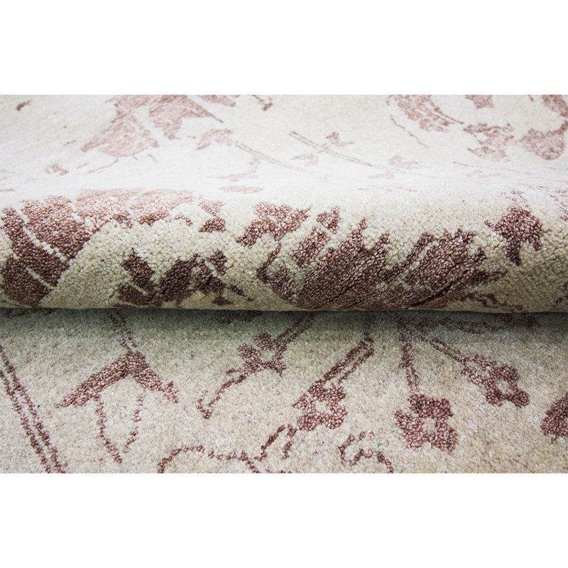 Oriental Area Rug in Natural/Wine, Rectangle 6' x 9'