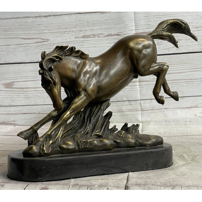 Meynell, œuvre d'art signée par Fisher Wild Horse