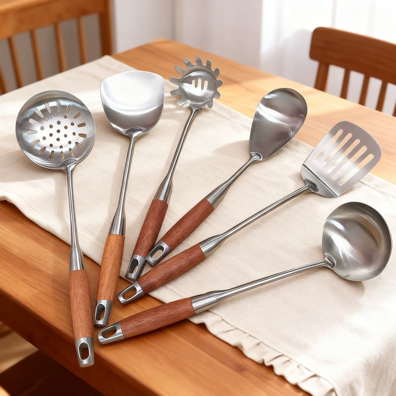 Ensemble d'ustensiles de cuisine 6 pièces en acier inoxydable avec poignée en bois de rose, comprenant une cuillère rainurée, une cuillère solide et une spatule pour la cuisson et la friture
