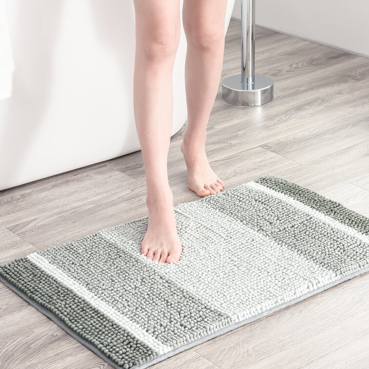 https://assets.wfcdn.com/im/83533402/resize-h755-w755%5Ecompr-r85/1897/189748149/Gradient+Cationic+Chenille+Water+Absorbent+Bath+Rug.jpg