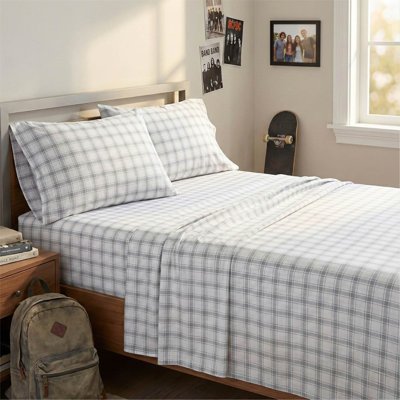Ensemble de draps en microfibre toutes saisons de qualité supérieure 4 pièces Aeropostale, 2 taies d'oreiller, 1 drap-housse, 1 drap plat, pour matelas jusqu'à 16 po de profondeur, taille simple, tissu écossais gris