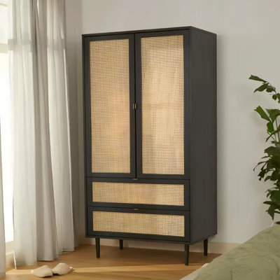 Garde-robe simple et luxueuse