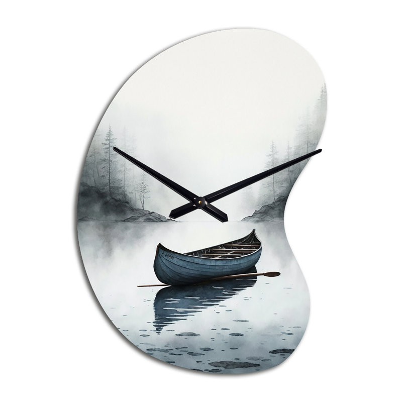 «Canoe On The Lake I» - Horloge murale en forme de bateau, horloge murale asymétrique grise, Grand