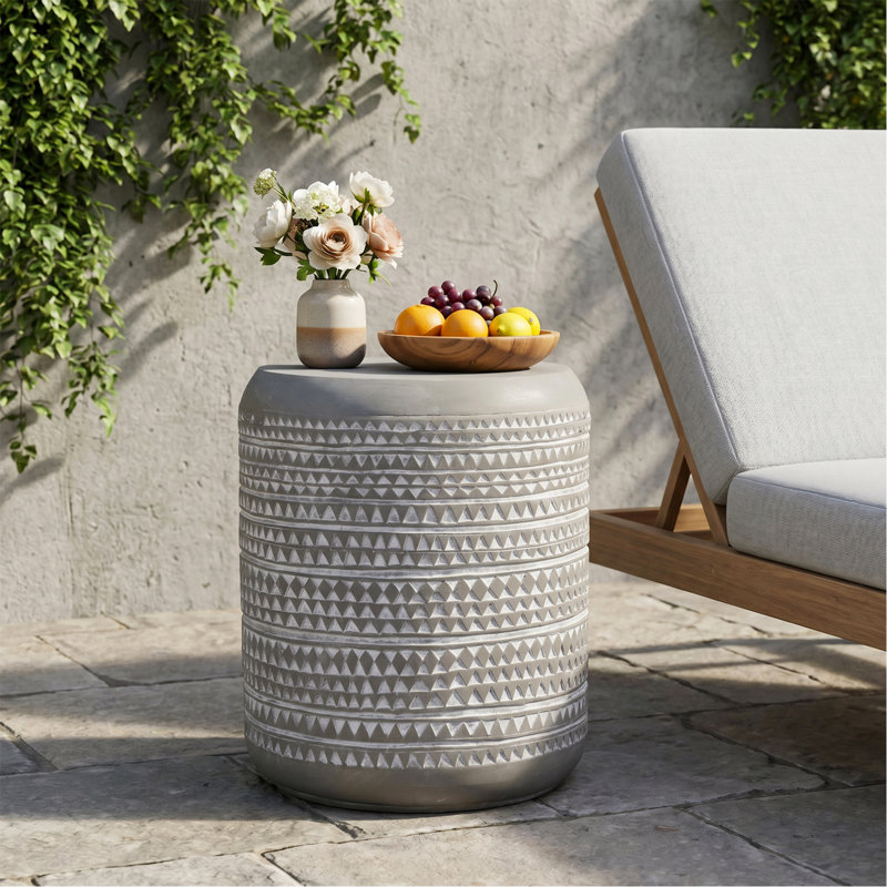 Table d'appoint d'extérieur en béton léger