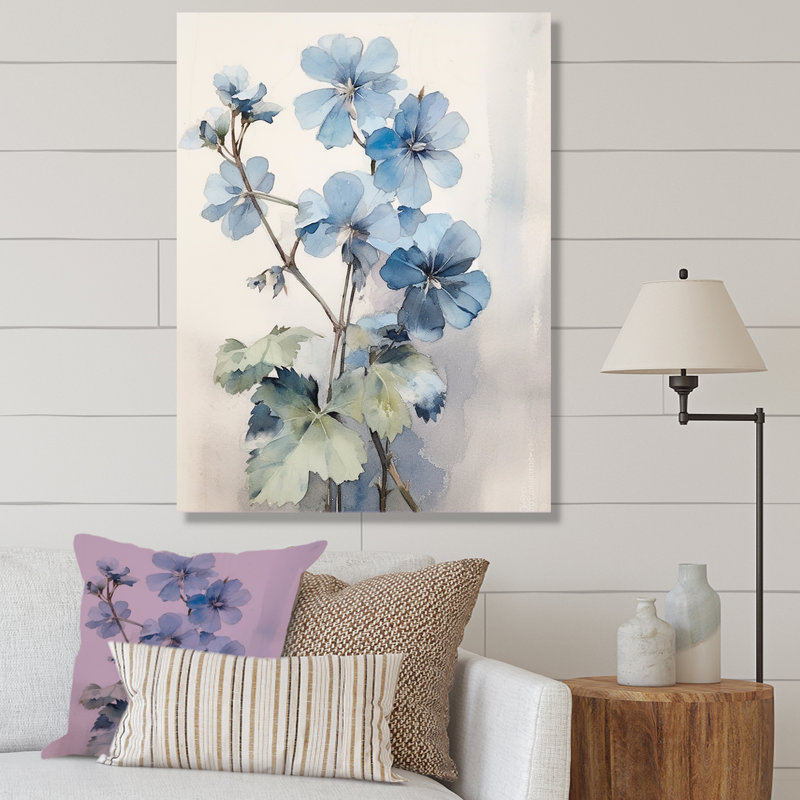 «Blue and White Geranium Minimal Expression I», reproduction sur toile, Toile tendue, H 44 po x l 34 po x P 1,5 po