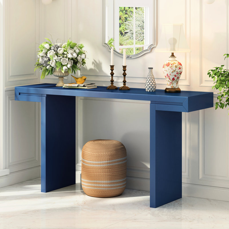 Table d'entrée de 152 cm (60 pouces) au design moderne, pieds réglables pour une stabilité optimale et allure élégante pour le salon. Silhouette stylée, surface lisse peinte et grande polyvalence.