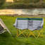 Chaise de randonnée avec tissu enduit de PU pour une durabilité accrue, base stable grise pour la plage et conception pliable pratique.