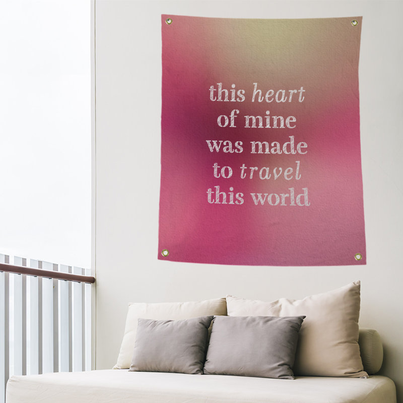 Tapisserie de polyester, voyage d’amour, H 59 pi x l 50 po, Lueur rose
