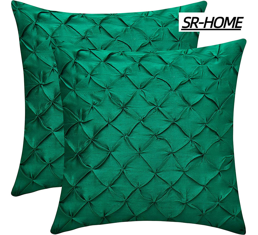 https://assets.wfcdn.com/im/83553852/compr-r85/2321/232191224/geometric-polyester-polyester-blend-pillow-cover.jpg
