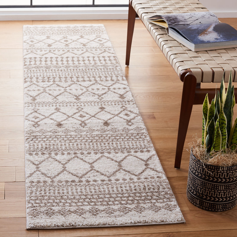 Lylah Performance Southwestern Rug, Runner 2' x 8'