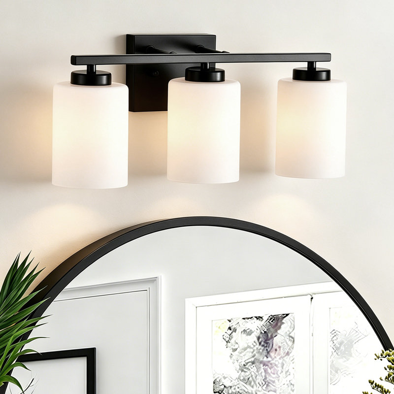 3 lumières 17 po Éclairage pour meuble-lavabo noir mat avec abat-jour en verre blanc givré, à intensité variable